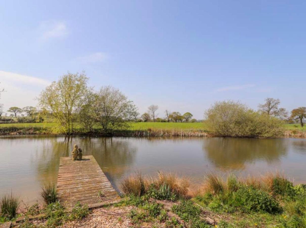 Meadow View At Keepers Eaton (near Tarporley, Cheshire)